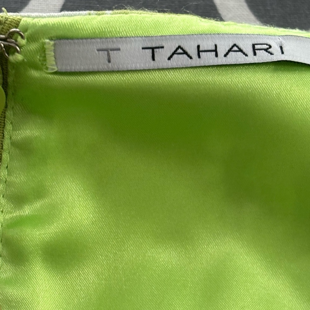 T TAHARI Rosalia Dress in Pear Nectar Style F41GE603 Size 14 - Picture 11 of 14